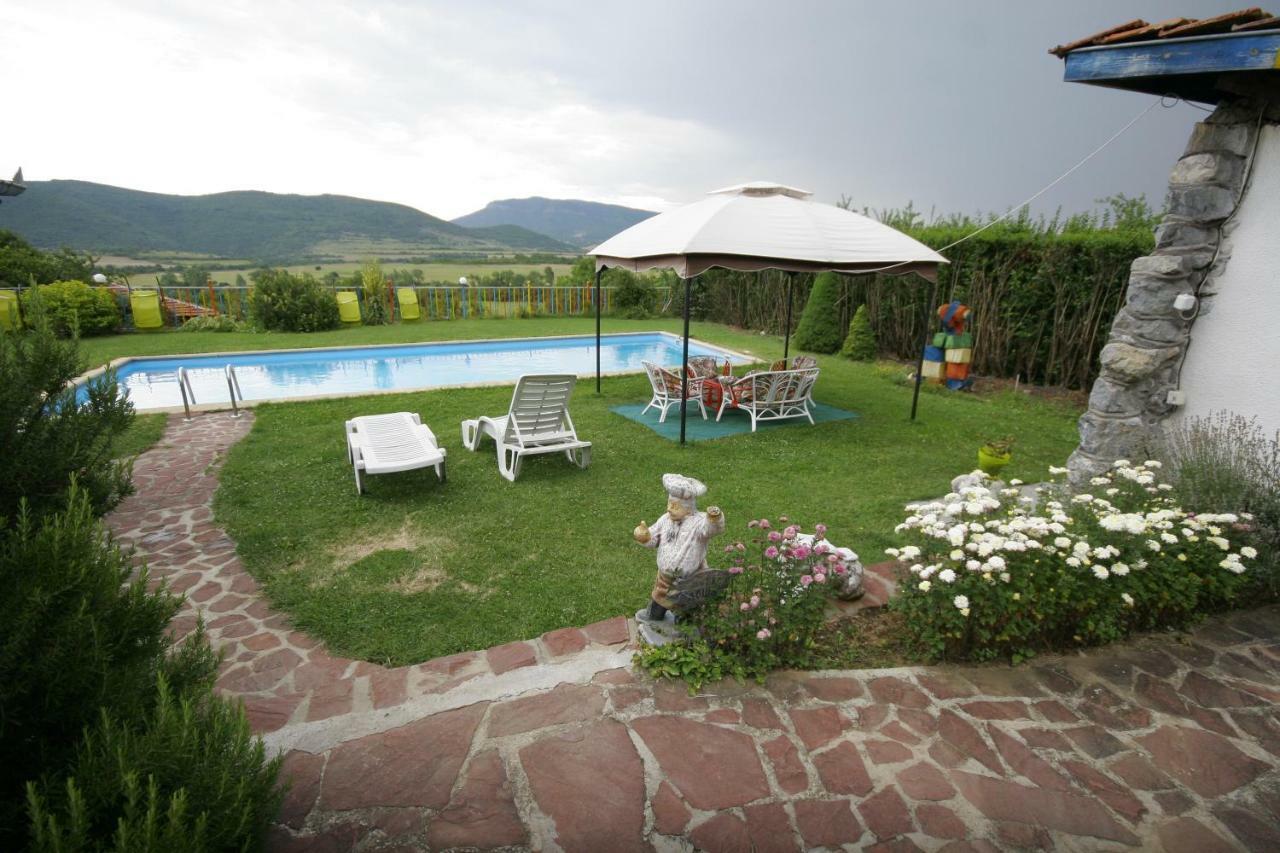 Chuchi Guest House 1 Zlatna Panega Exterior photo