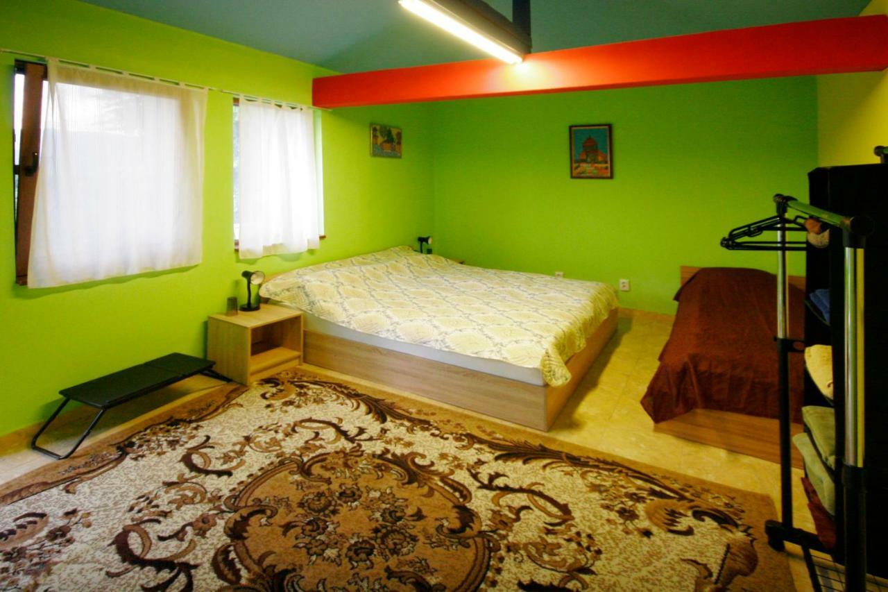 Chuchi Guest House 1 Zlatna Panega Exterior photo